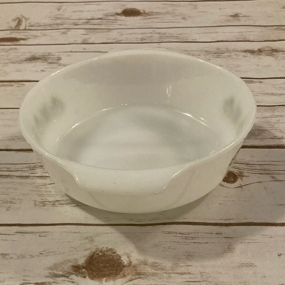 Vintage Anchor Hocking Fire King 1.5 Quart Casserole Dish Meadow Green Pattern